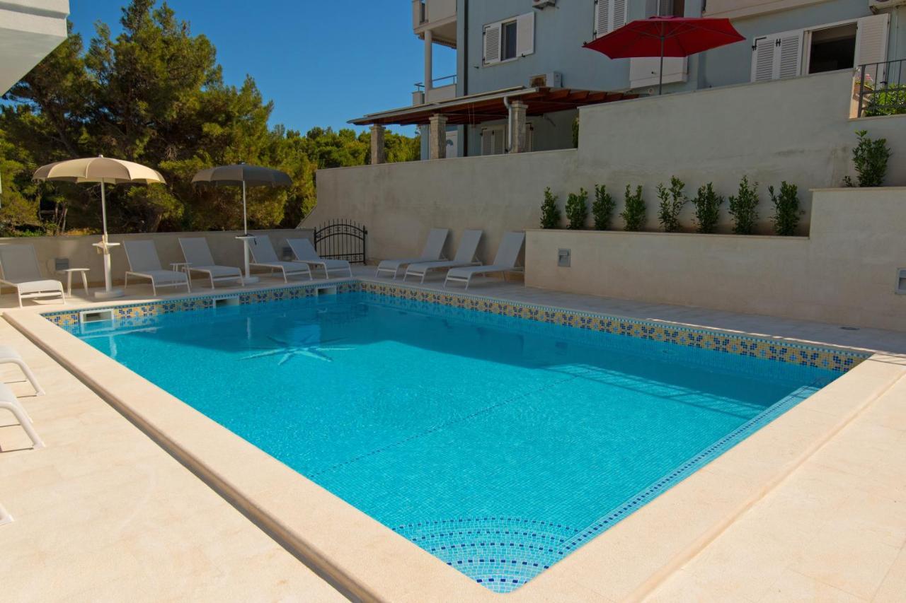Aparthotel Punta Blu - Pool & Spa Premantura Exterior foto