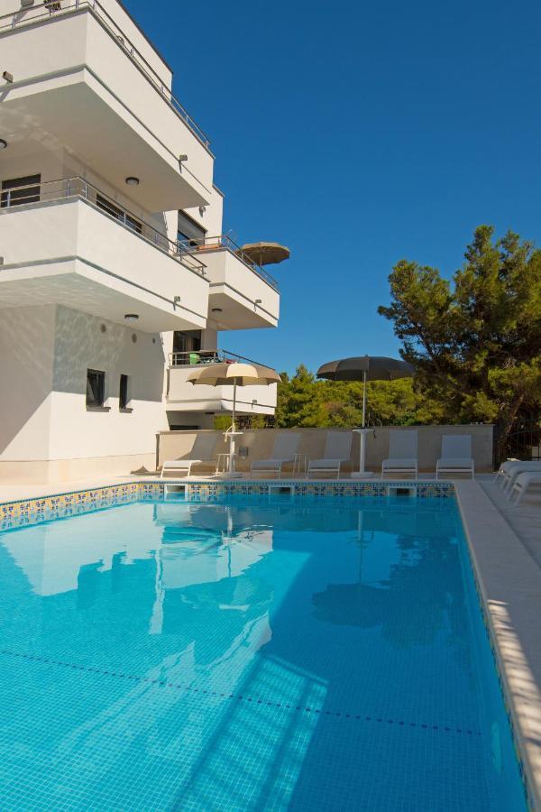 Aparthotel Punta Blu - Pool & Spa Premantura Exterior foto